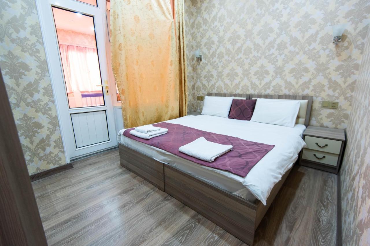 Damla Hotel Bakoe Buitenkant foto