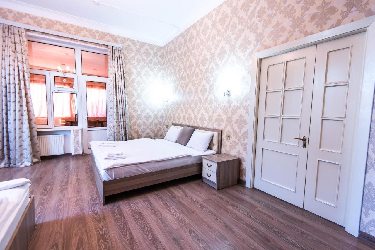 Damla Hotel Bakoe Buitenkant foto