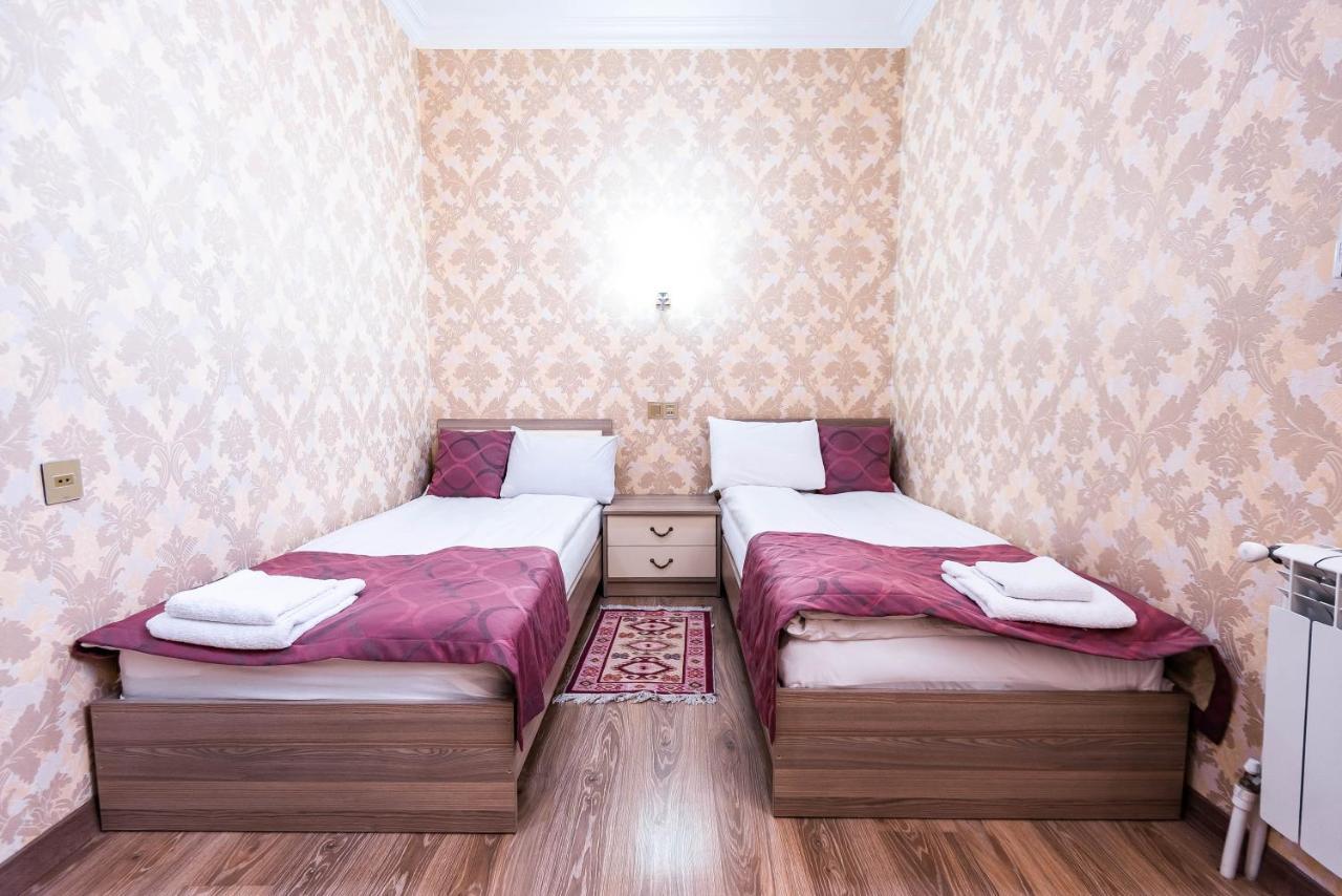 Damla Hotel Bakoe Buitenkant foto