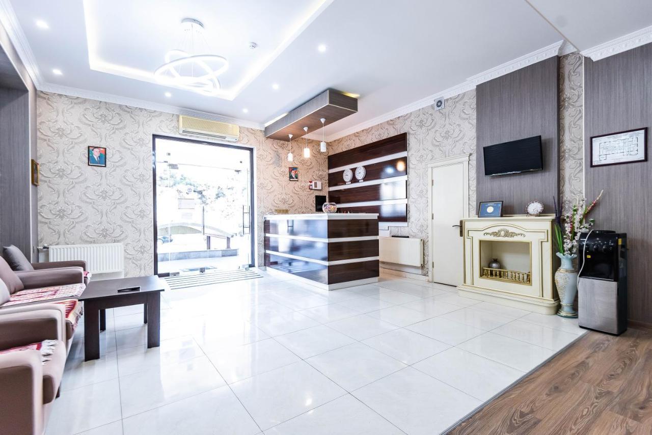 Damla Hotel Bakoe Buitenkant foto