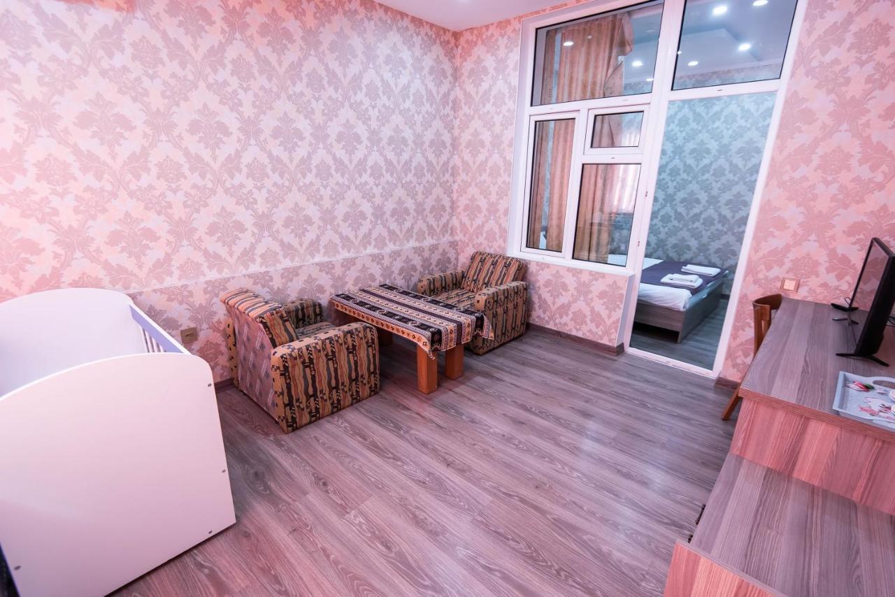 Damla Hotel Bakoe Buitenkant foto